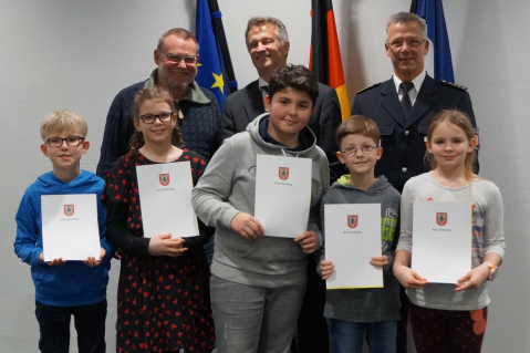 Kinder mit verkehrssicheren Fahrrädern geehrt