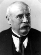 Gustav Niendorf Landrat 1919 - 1932. Johann Duvigneau